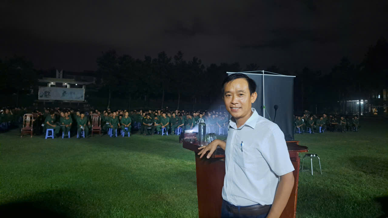 Hướng nghiệp cho bộ đội xuất ngũ tại Trung Đoàn 31 và Lữ Đoàn Tăng Hướng nghiệp cho bộ đội xuất ngũ tại Trung Đoàn 31 và Lữ Đoàn Tăng