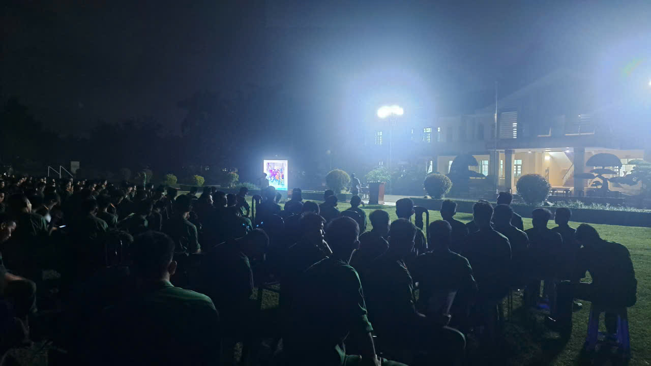 Hướng nghiệp cho bộ đội xuất ngũ tại Trung Đoàn 31 và Lữ Đoàn Tăng Hướng nghiệp cho bộ đội xuất ngũ tại Trung Đoàn 31 và Lữ Đoàn Tăng