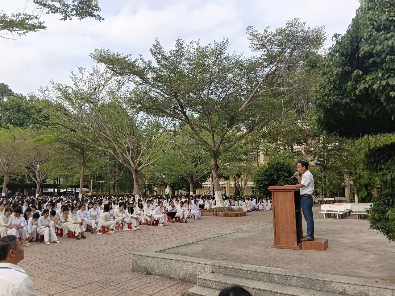 Tư vấn hướng nghiệp THPT Phú Ngọc